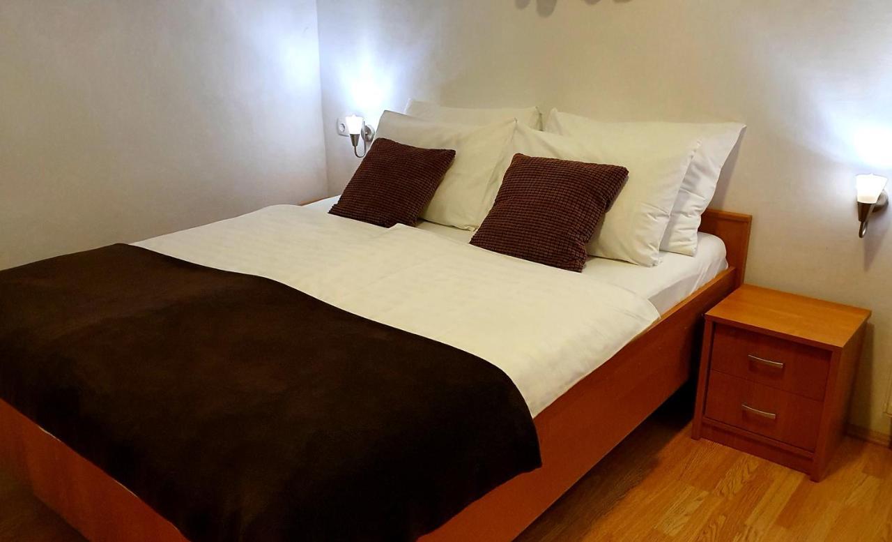 Adriasobe Hotell Vodice Exteriör bild